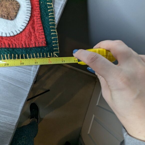 Christmas/Winter Snowman Felt Table Runner 33" x 13" - Picture 8 of 10